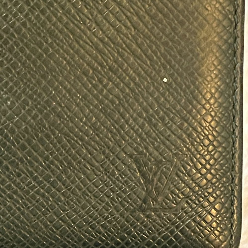 Louis Vuitton Wallet - Picture 3 of 15